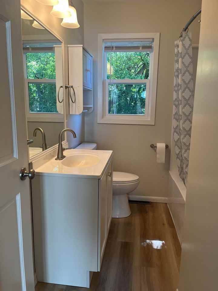 1607 Moore St - Photo 6 of 19