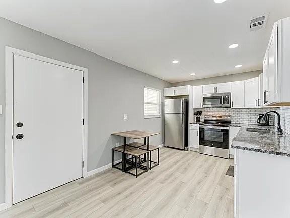 406 Base Ave E #129 - Photo 5 of 20