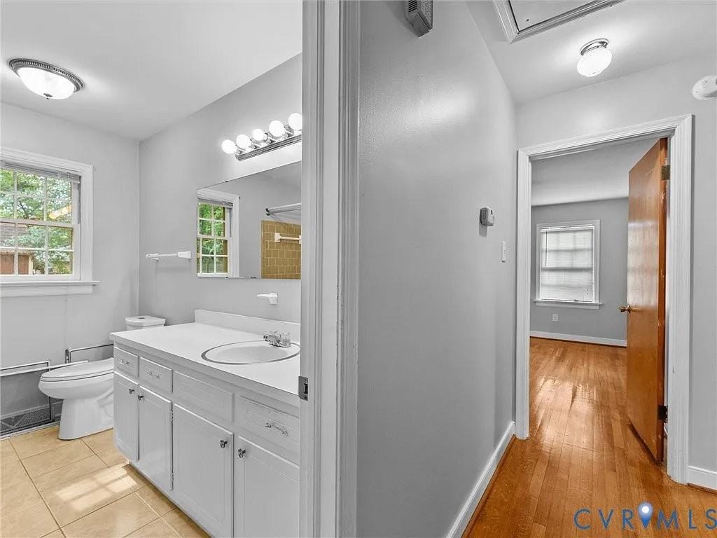 9715 Alfaree Rd - Photo 5 of 9