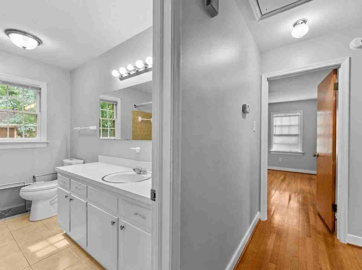 9715 Alfaree Rd - Photo 6 of 9