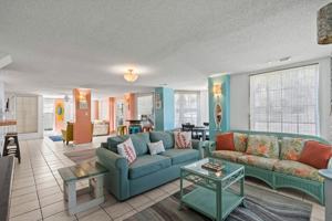 featured image of 17 S Willow Dr