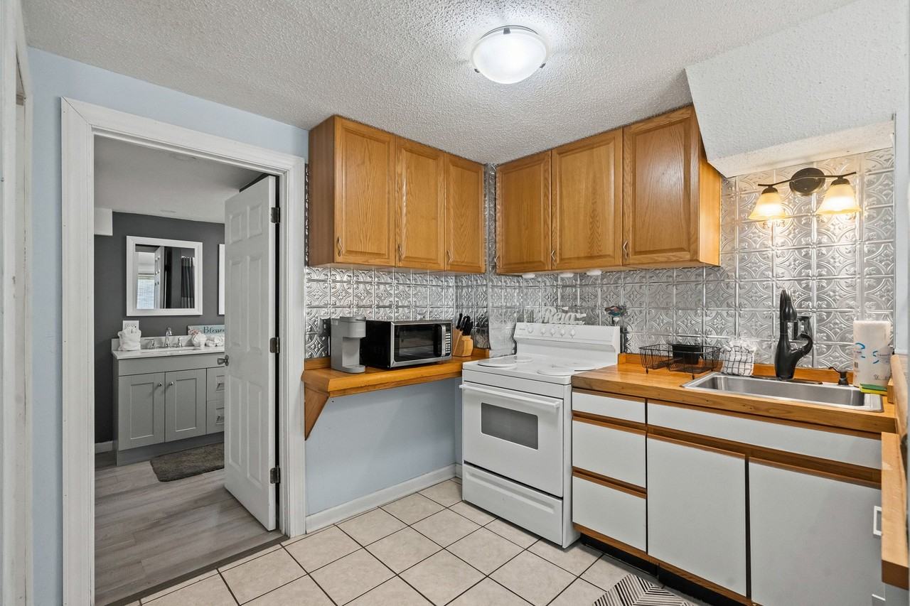 17 S Willow Dr - Photo 7 of 20