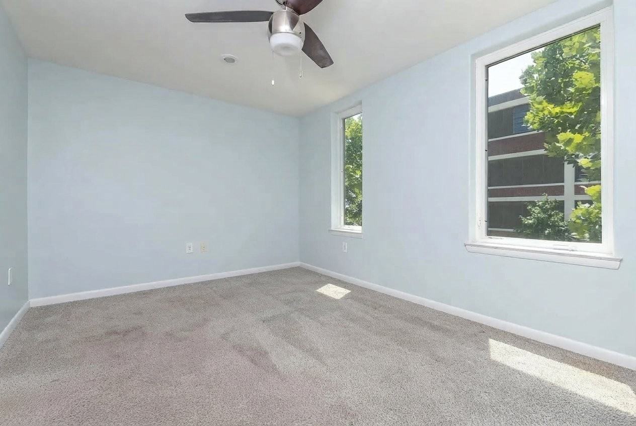 428 E Oliver St - Photo 5 of 13