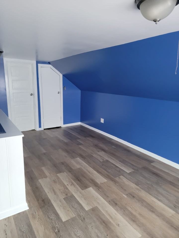 1302 W 150th St #7 - Photo 4 of 17