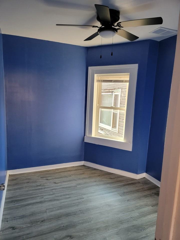1302 W 150th St #7 - Photo 5 of 17