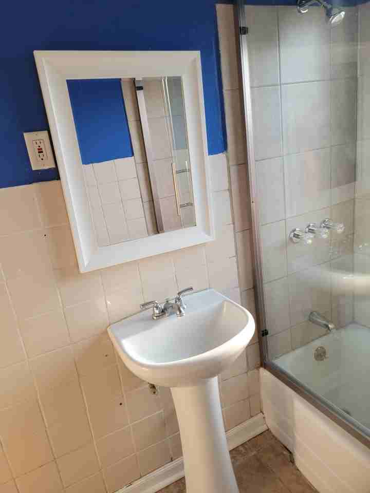 1302 W 150th St #7 - Photo 7 of 17