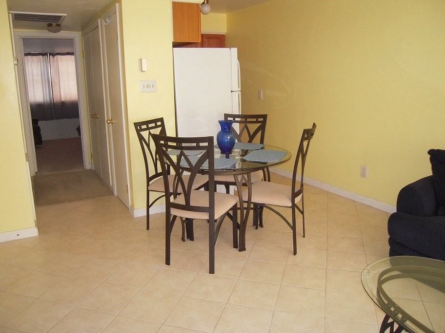 401 21st St #3 - Photo 3 of 7