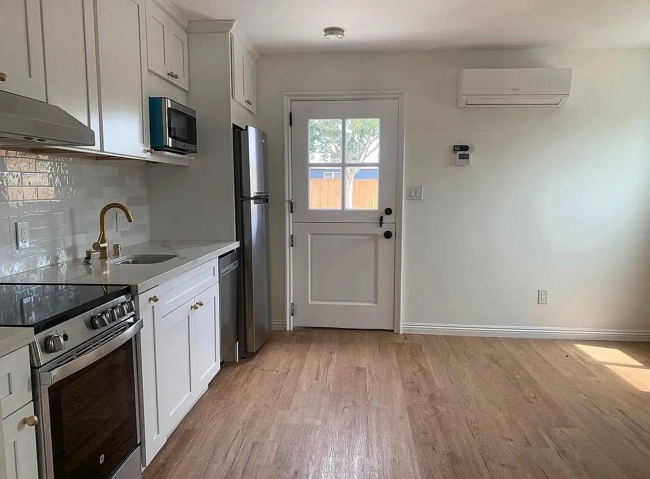 3509 Walnut Ave #1 - Photo 5 of 7