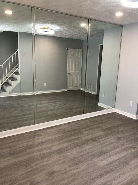 2802 Windsor Ave - Photo 3 of 18