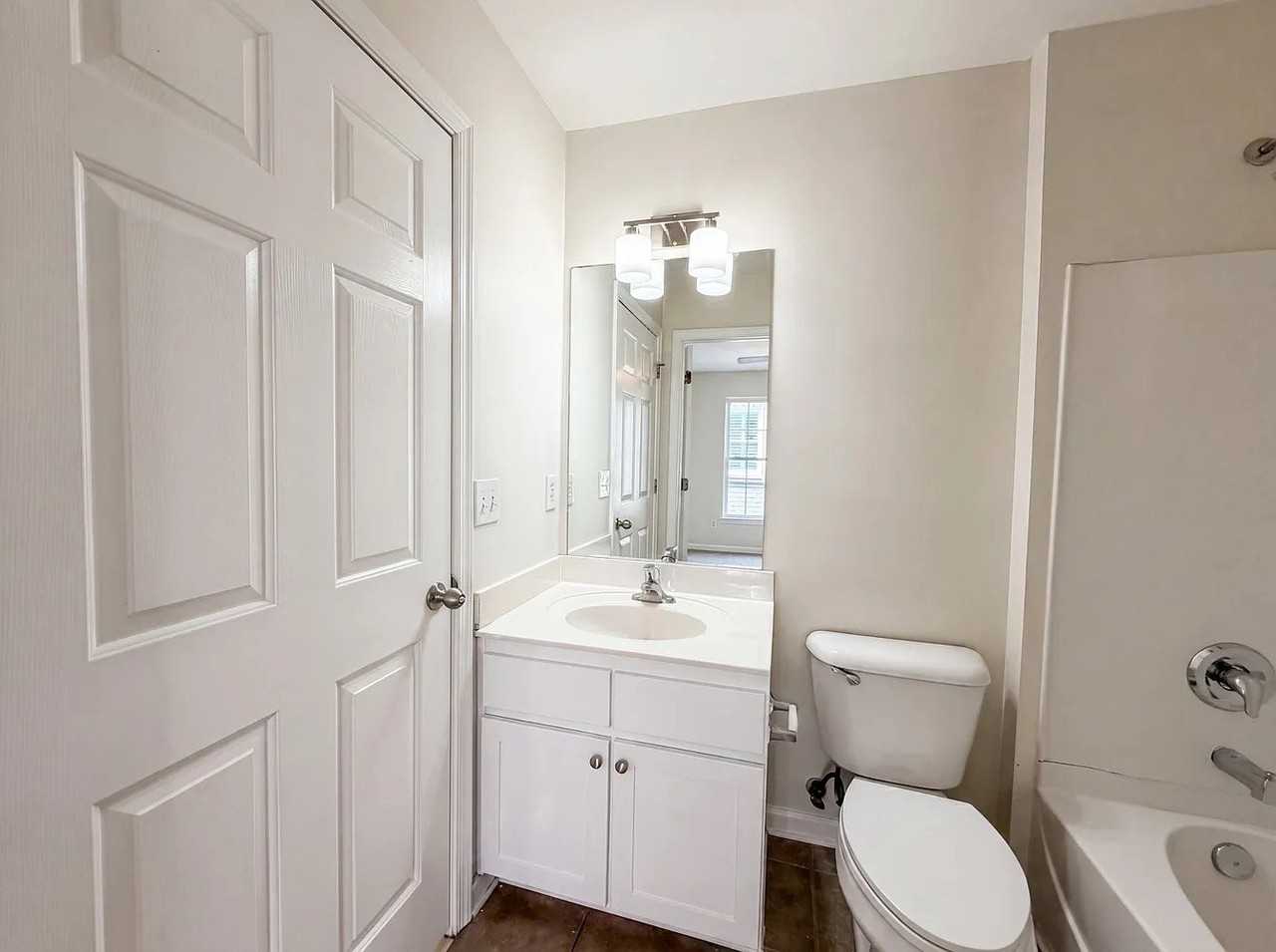 210 Casper Dr - Photo 4 of 20