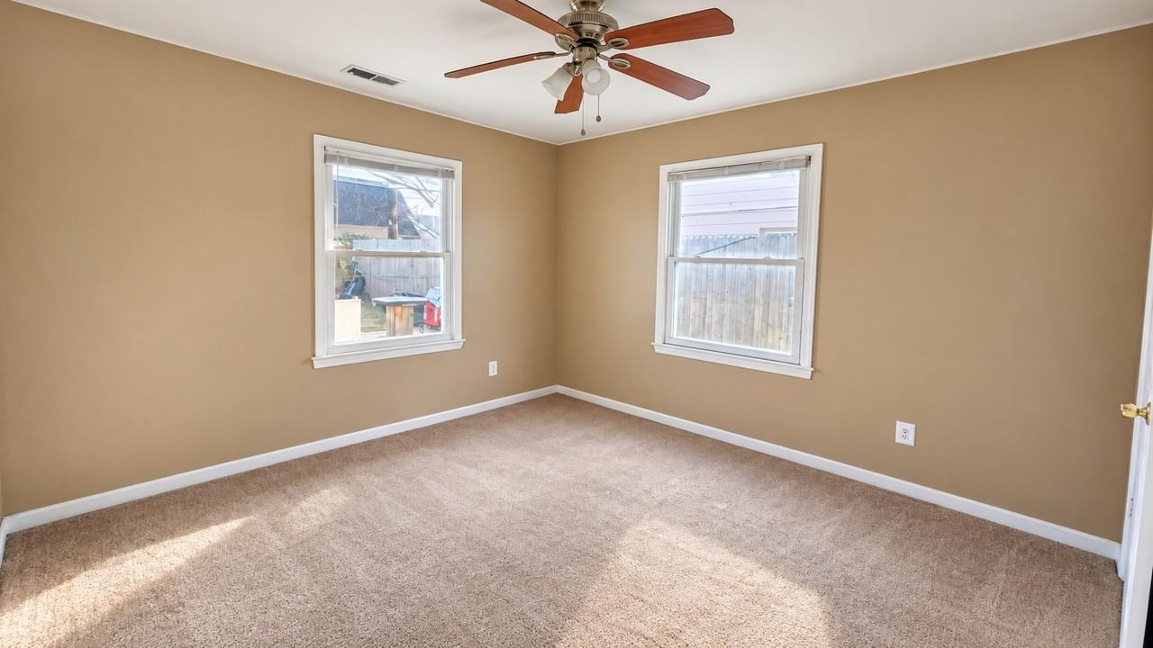 10 Brierdale Ln - Photo 4 of 9