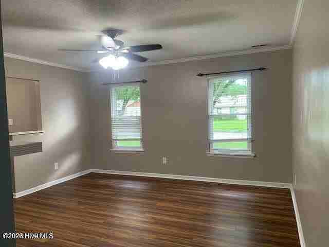 1302 Kevin Ct - Photo 3 of 15
