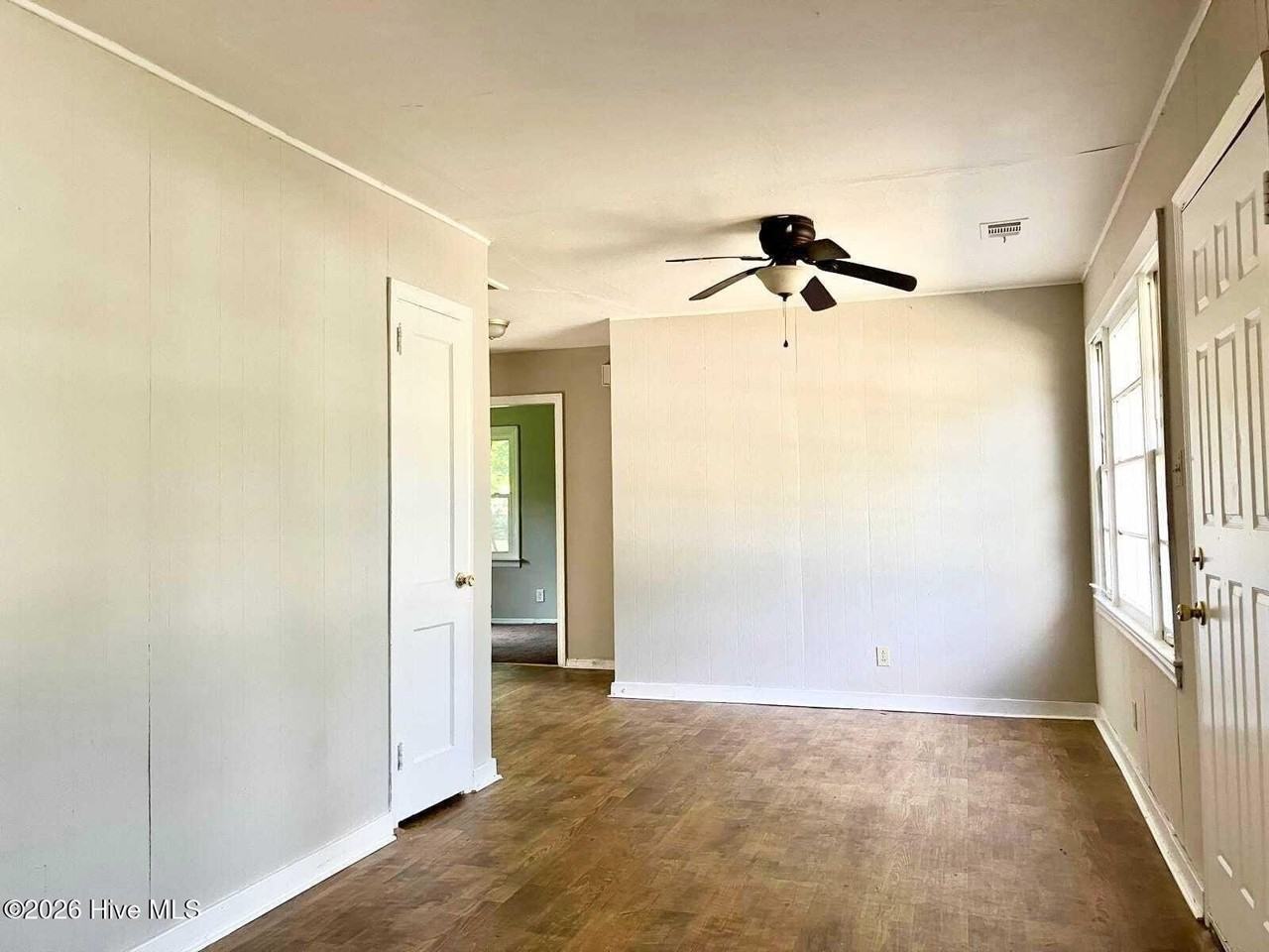 2430 Yates Dr - Photo 4 of 10