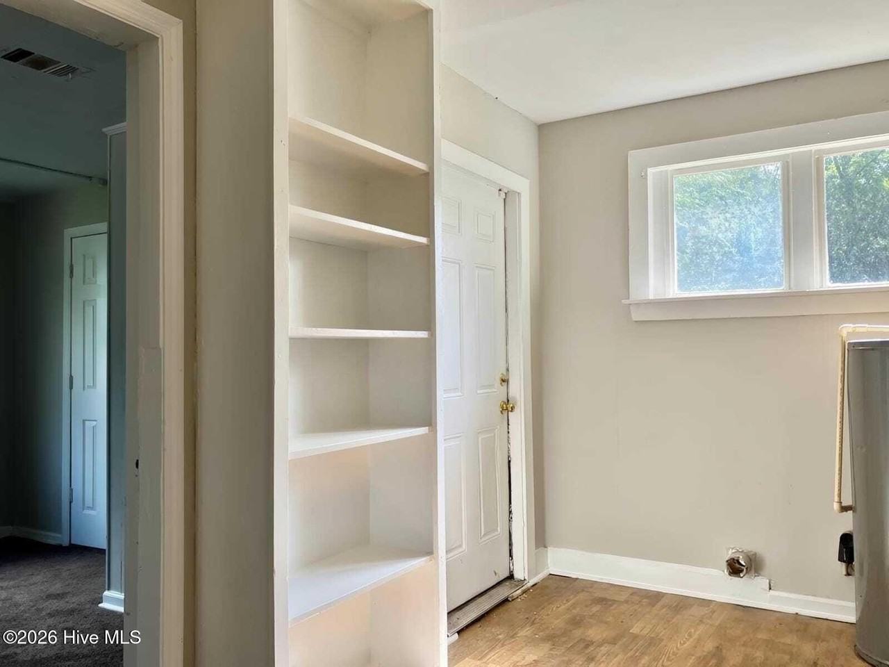 2430 Yates Dr - Photo 7 of 10