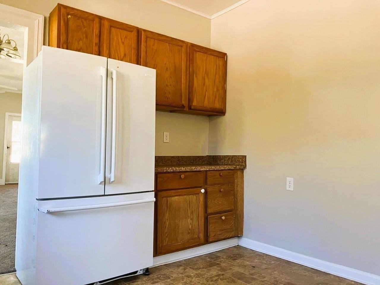 1032 12th Ave - Photo 6 of 11