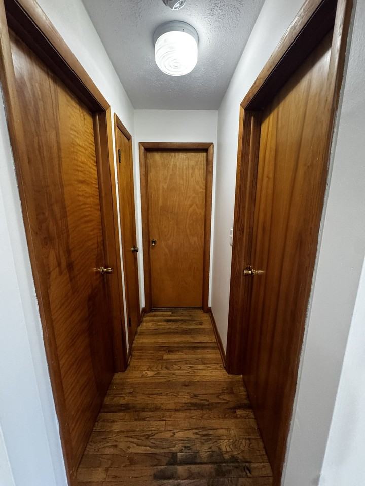 12 Grove Ct - Photo 3 of 14