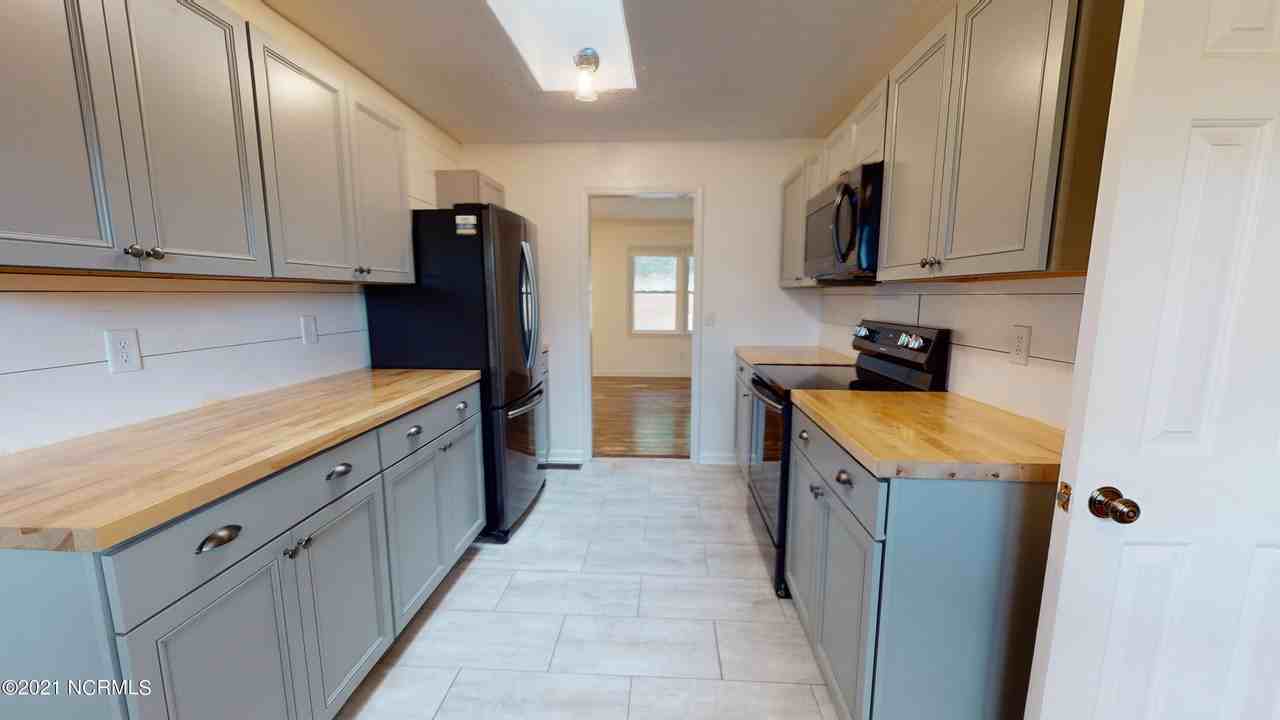 1 Butte Ct - Photo 3 of 17