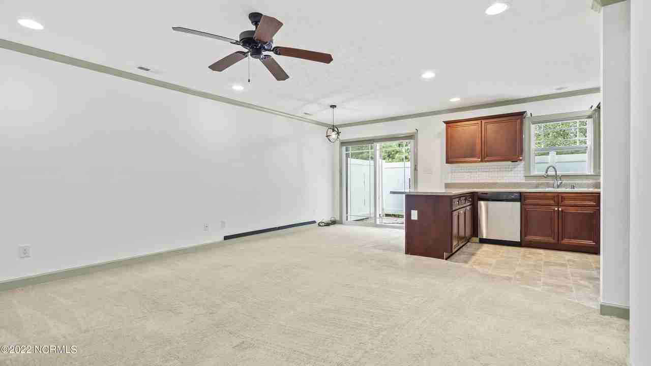 104 Kenan Loop - Photo 7 of 25