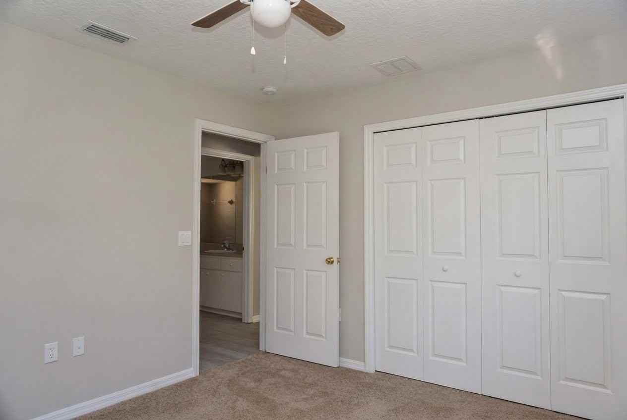 11184 N Tulsa Ter - Photo 3 of 9