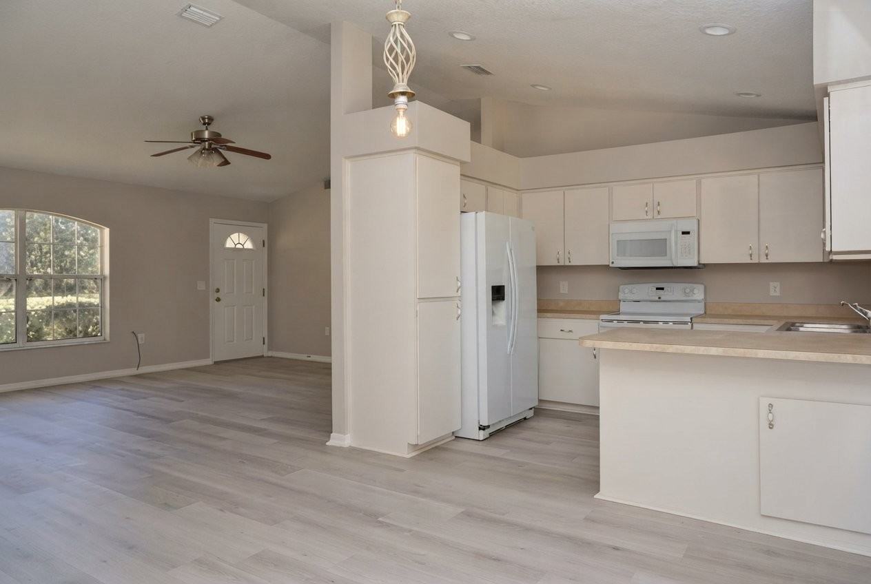 11184 N Tulsa Ter - Photo 6 of 9