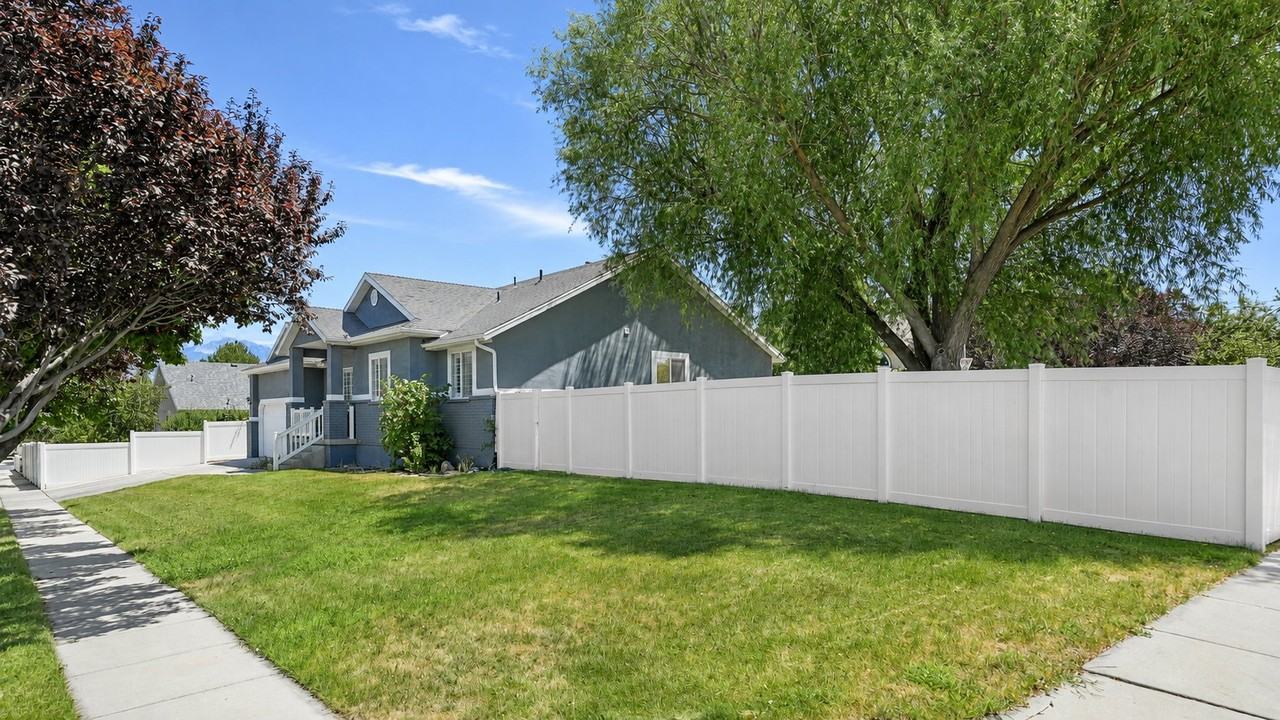 4291 W Campden Dr - Photo 3 of 15