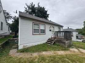 1821 S Maple St - Photo 1 of 1