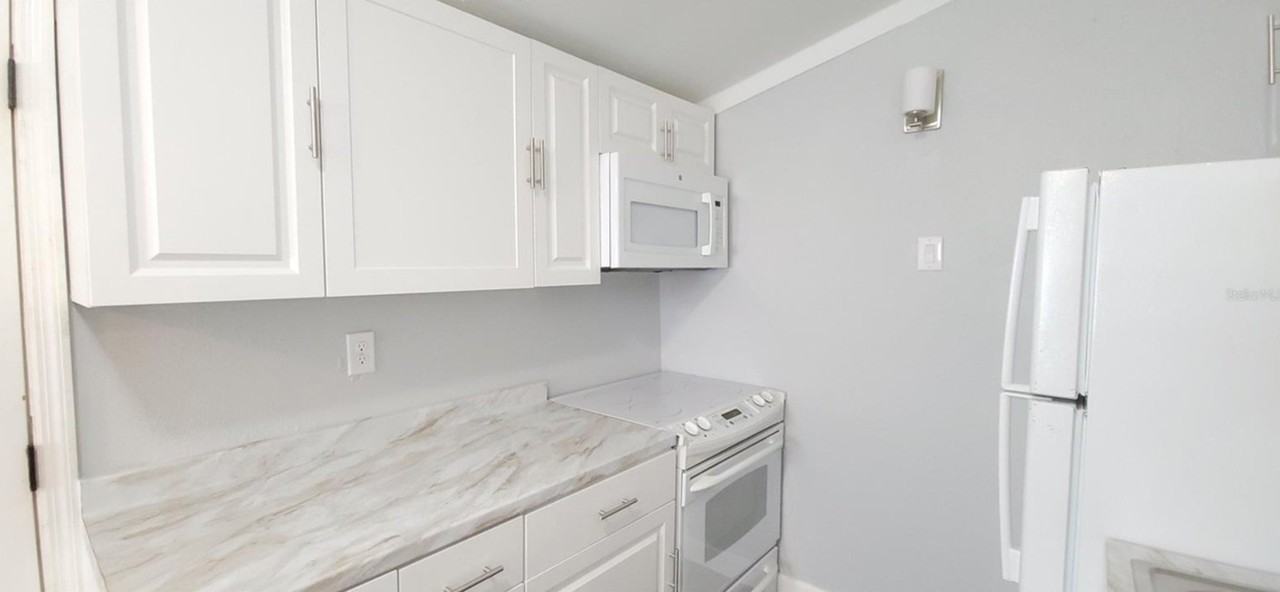 2516 10th Ave S - Photo 4 of 16