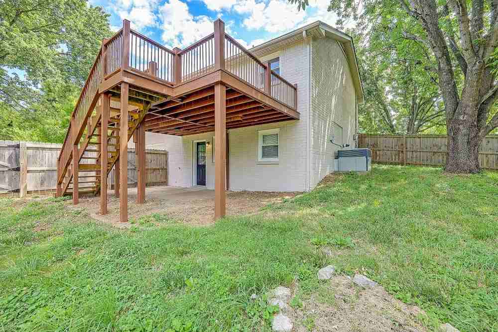 106 Redondo Ct S - Photo 3 of 10