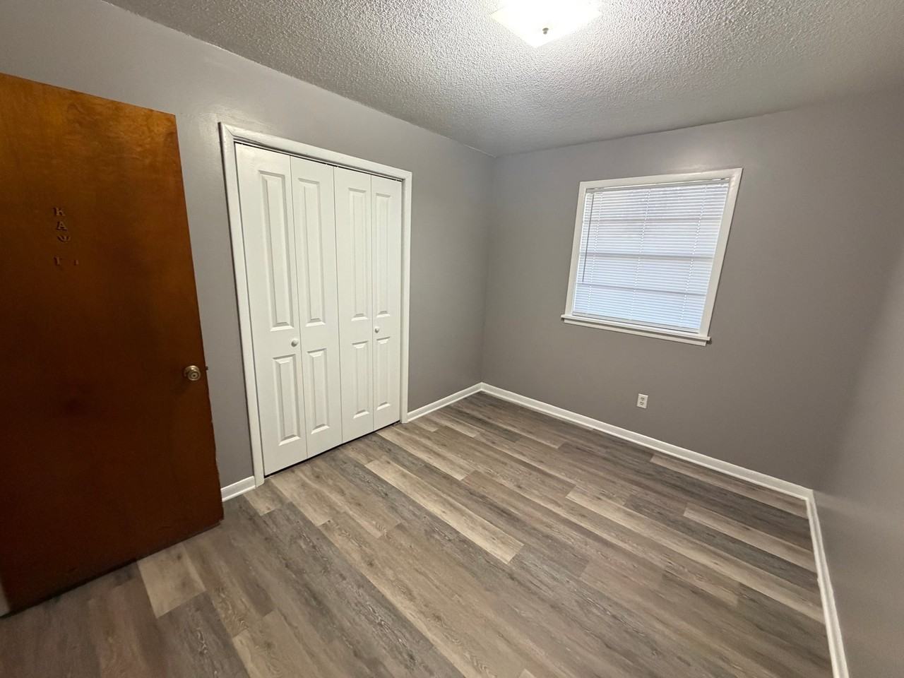 2205 Pearson Ave - Photo 5 of 8