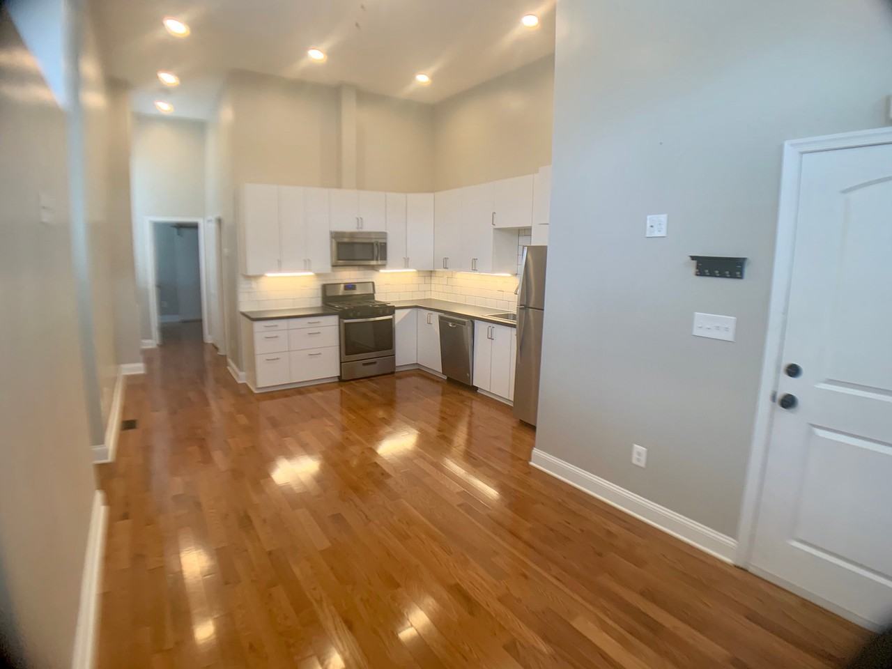 227 E Biddle St #1F - Photo 6 of 19