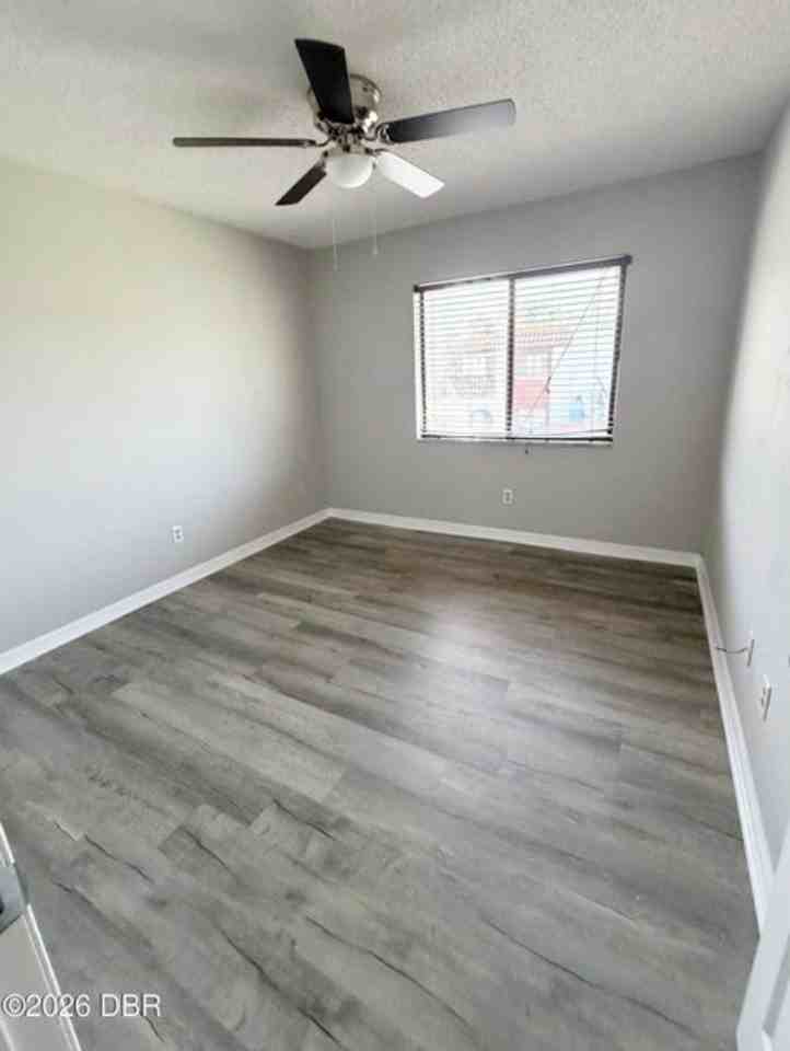 2028 Oak Meadow Cir - Photo 6 of 12