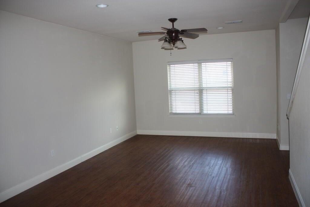 443 Yorktown Blvd - Photo 2 of 13