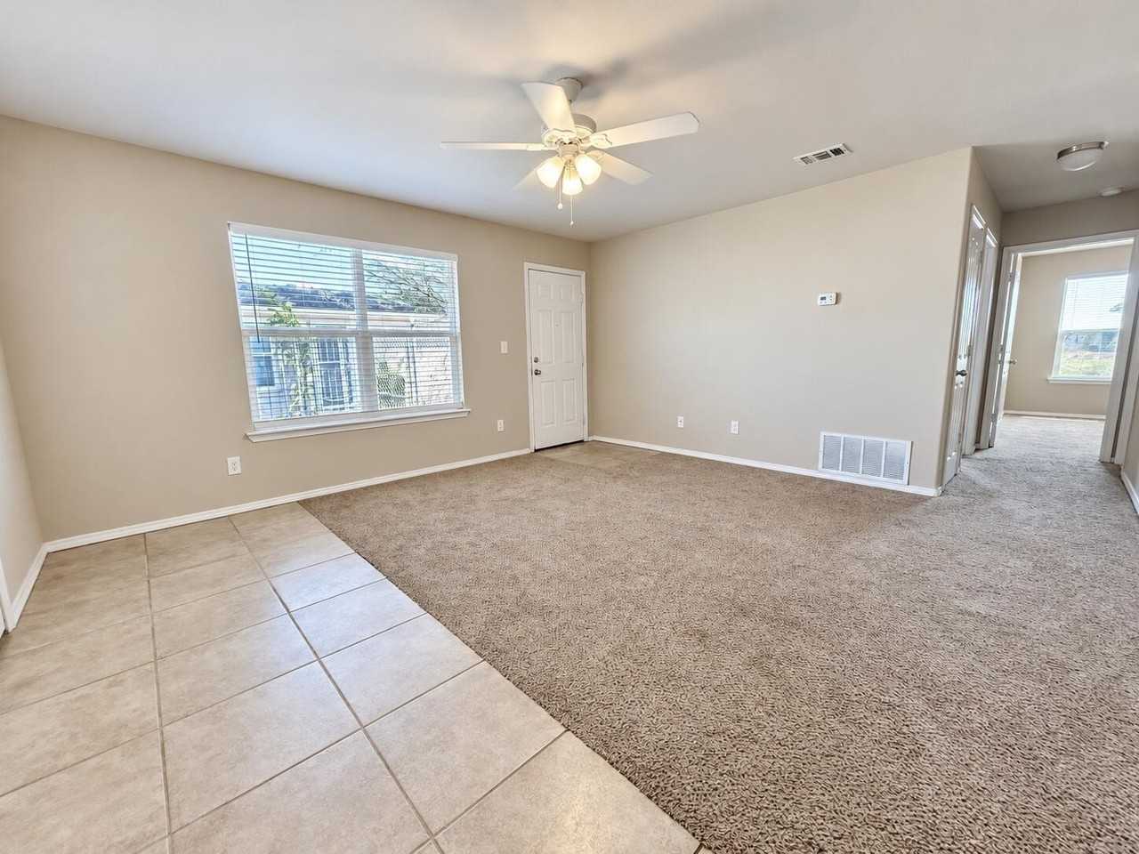 717 43rd St - Photo 2 of 7
