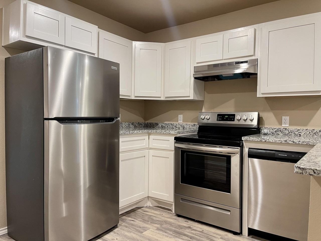 1017 Preston Trl #B - Photo 7 of 15