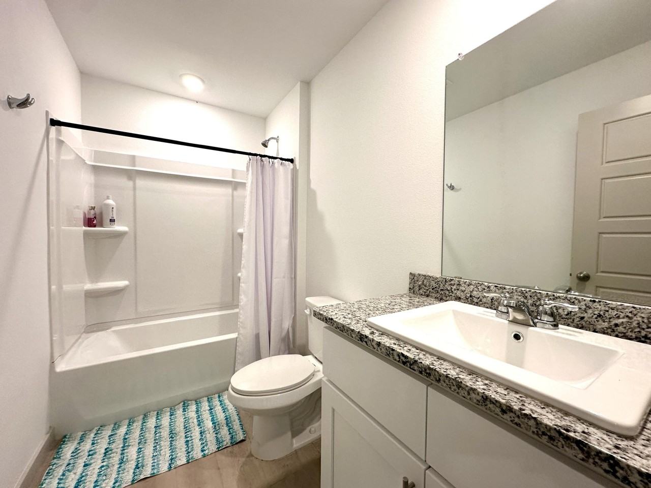 7427 8th St - Photo 6 of 10