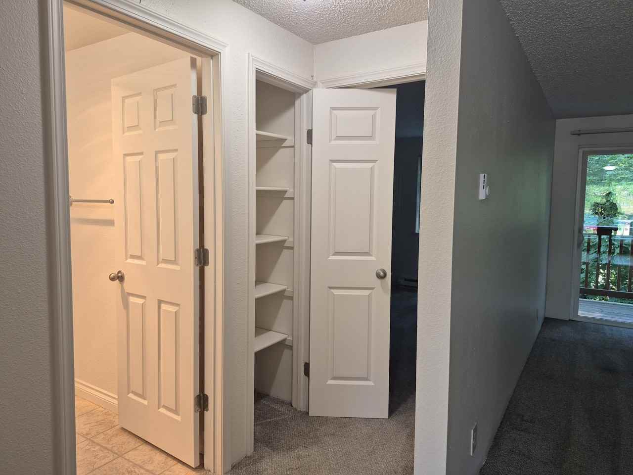 Kelly Green Apts - Photo 5 of 34