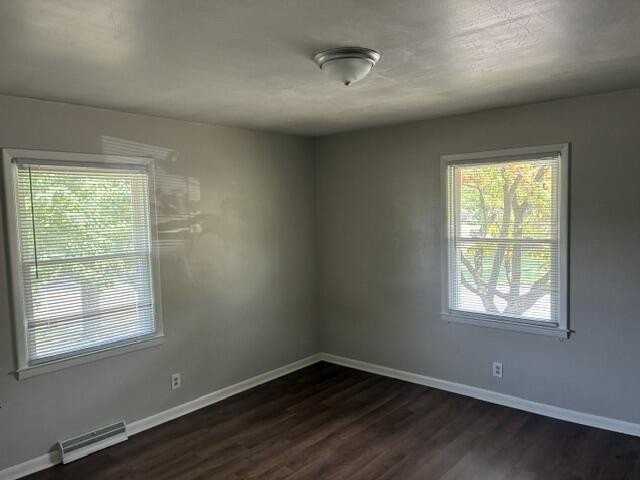 132 Greenbriar Rd - Photo 7 of 9