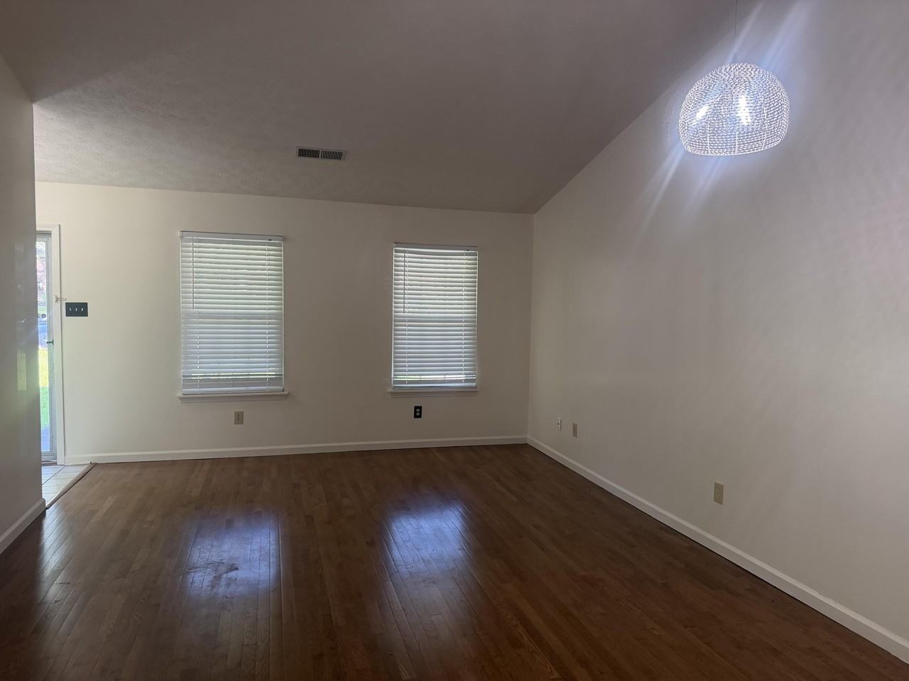 837 Ridgebrook Rd - Photo 5 of 21