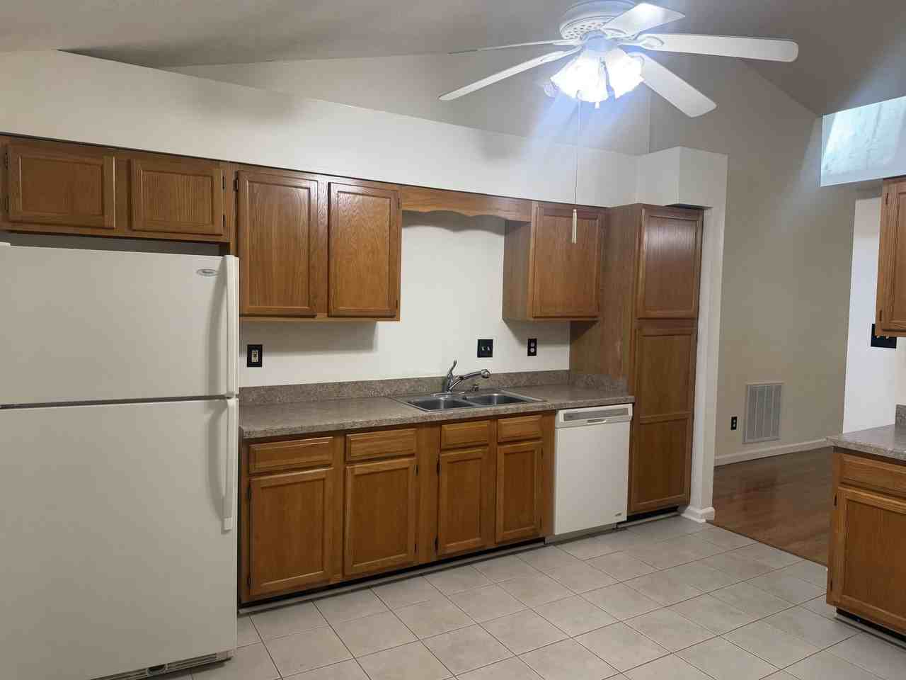 837 Ridgebrook Rd - Photo 6 of 21