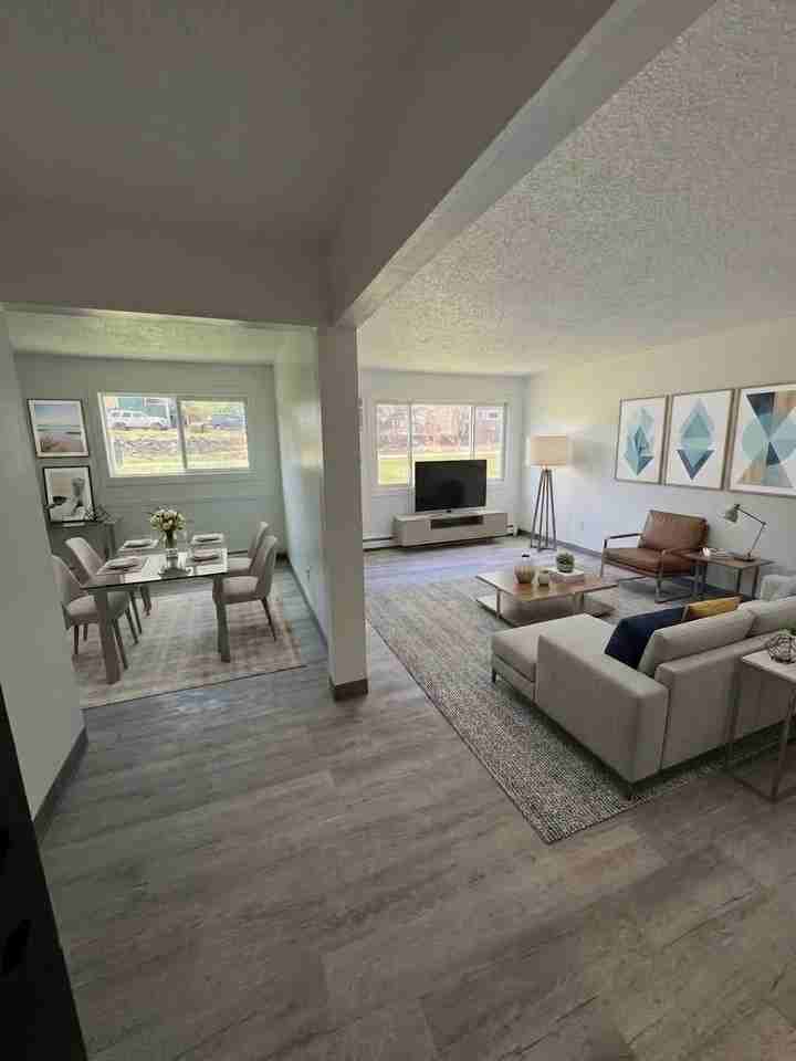 595 Wagner DR. - Photo 3 of 28