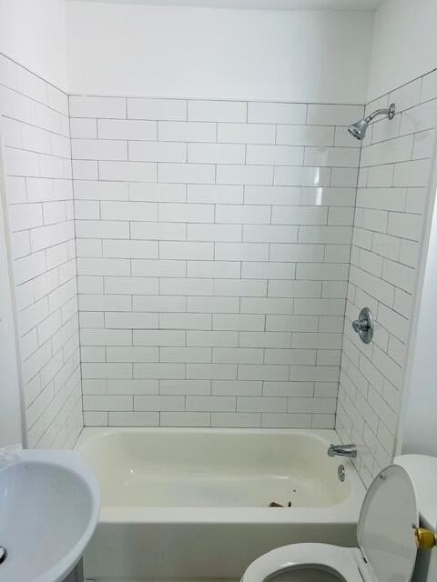 2126 Stephenson Ave Sw - Photo 3 of 11