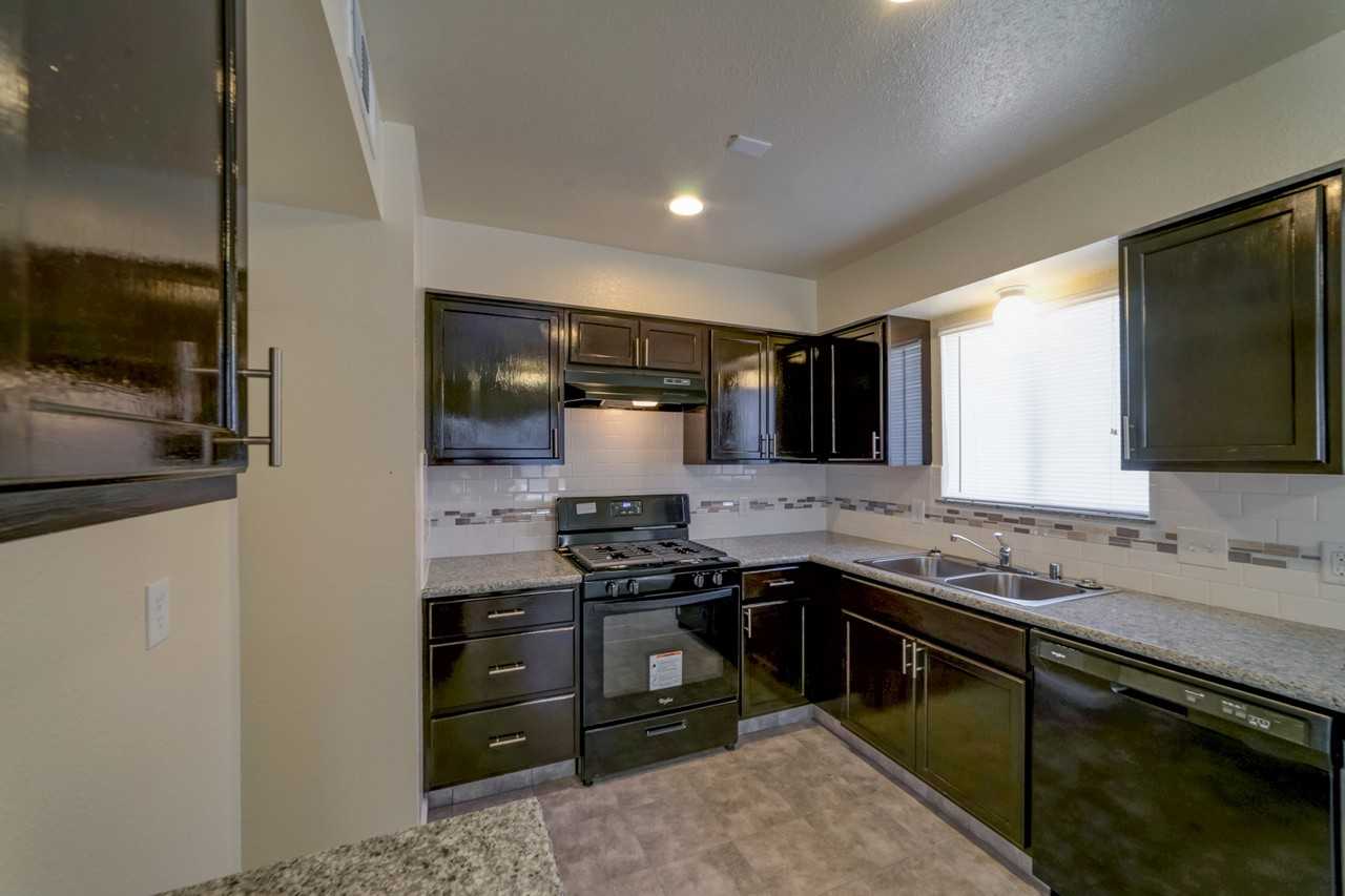4414 W. Myrtle Ave. - Photo 5 of 18