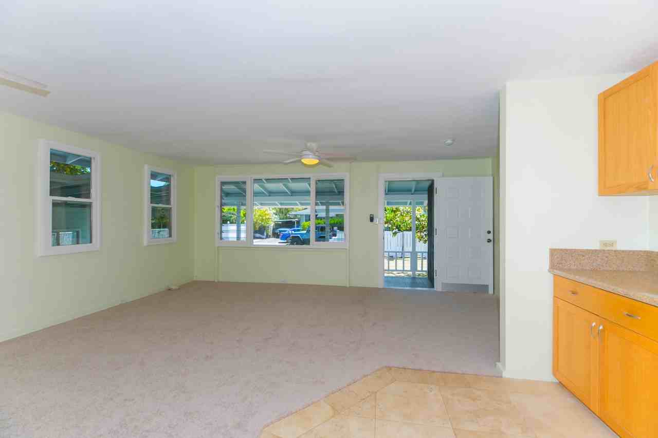 828 Oneawa Street Unit A - Photo 7 of 21