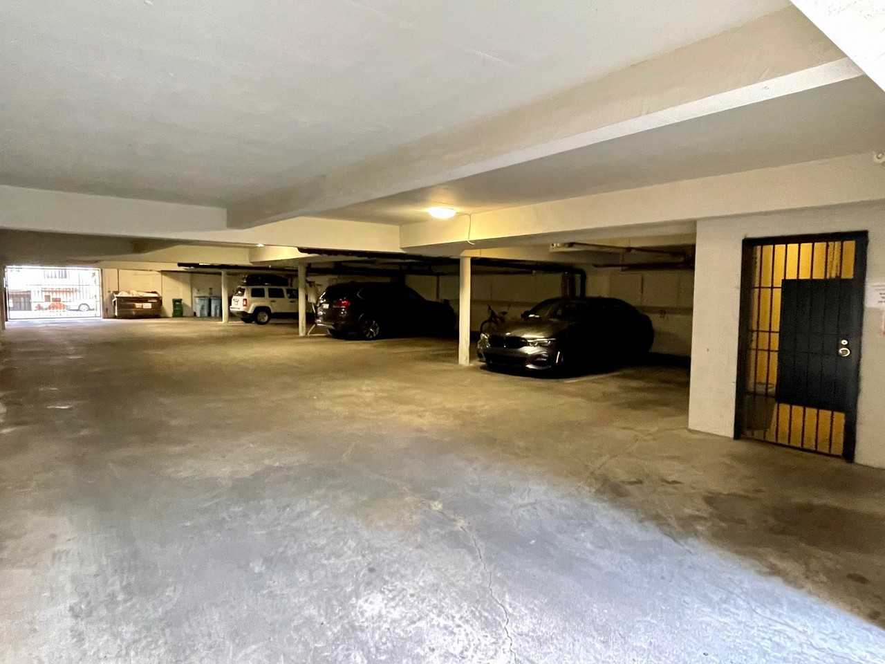2541 Regent Street - Photo 3 of 4