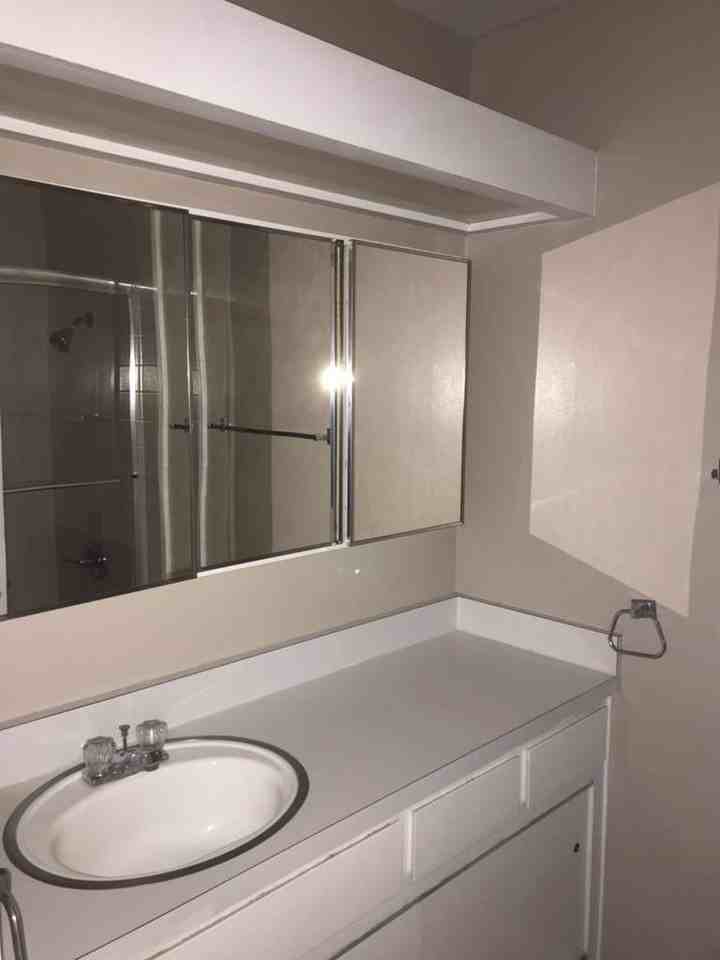 1800 Spruce Street - Photo 6 of 40