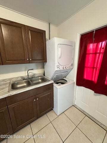 513 Warren Street - Photo 5 of 10