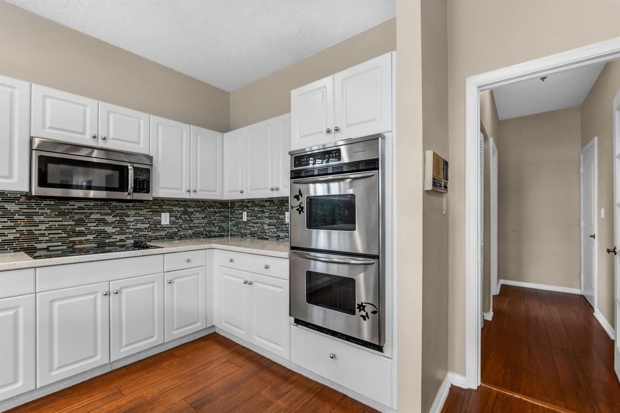 1333 Sw 175th Way - Photo 3 of 8