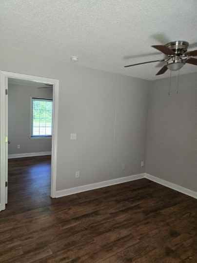 Dogwood Lane Apartments - Photo 7 of 10