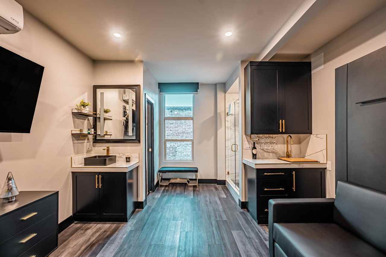 421 E Street - Photo 6 of 29