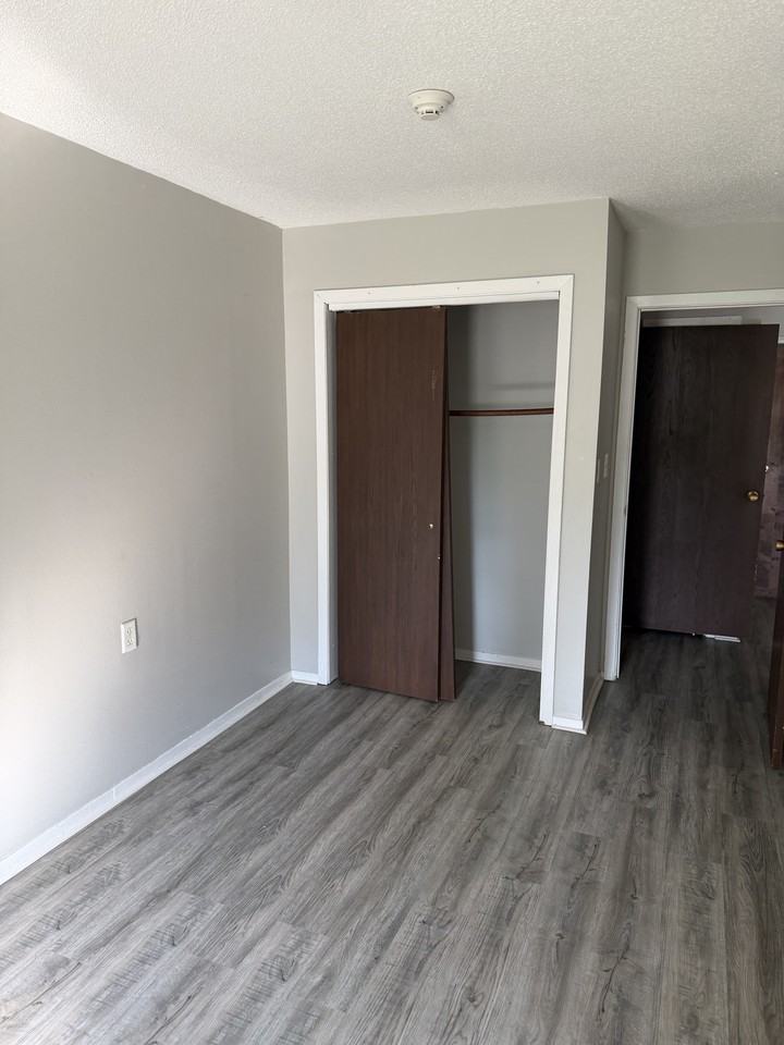 115 South Main Street - Photo 3 of 7
